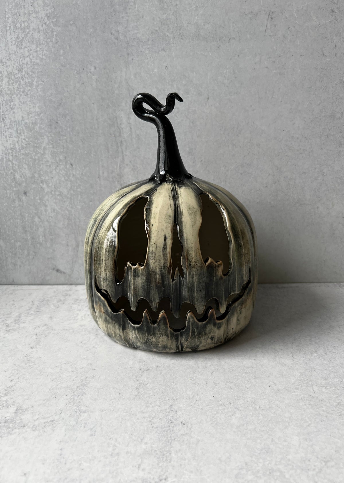 RESERVE FOR MIREILLE #06 Gregory Grit Jack o'lantern